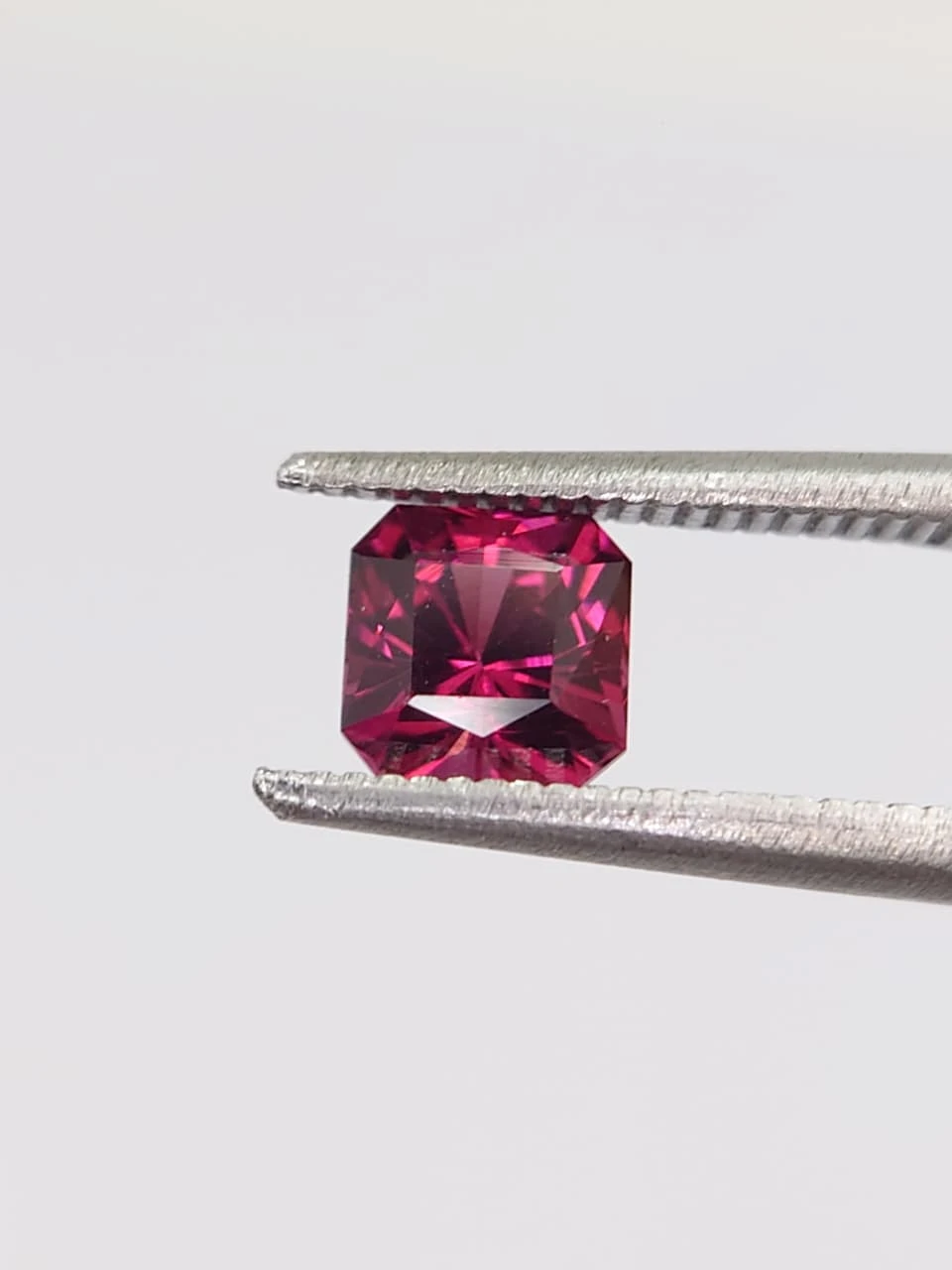 0.9ct Natural Umbalite Garnet from Tanzania — view 5
